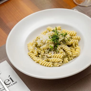 FUSILLI WITH MUSHROOMS & PESTO