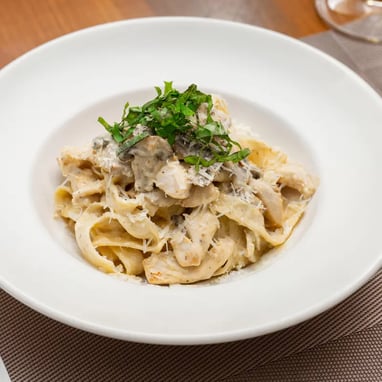 FETTUCCINE ALFREDO