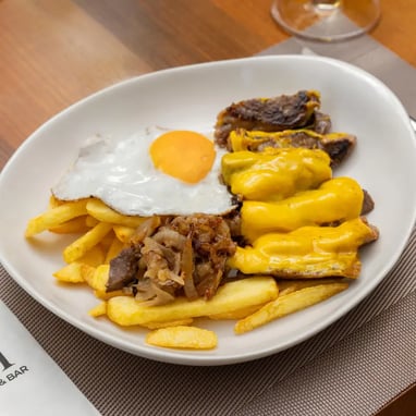 PHILLY CHEESE STEAK FRIES