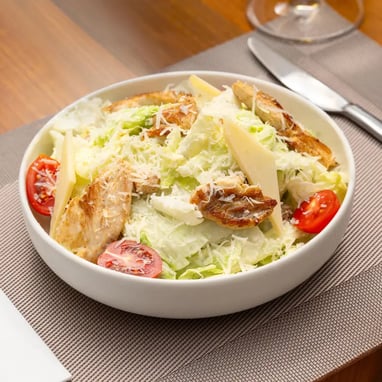 CHICKEN CAESAR SALAD